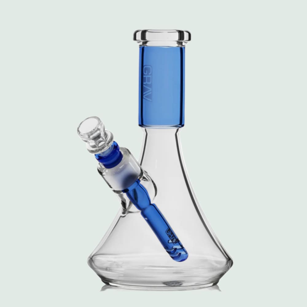 Entdecke die GRAV Small Deco Beaker Bong: Kompakte Bong aus Borosilikatglas, ikonisches Design, top Performance & in drei Farben. Jetzt Qualität erleben!